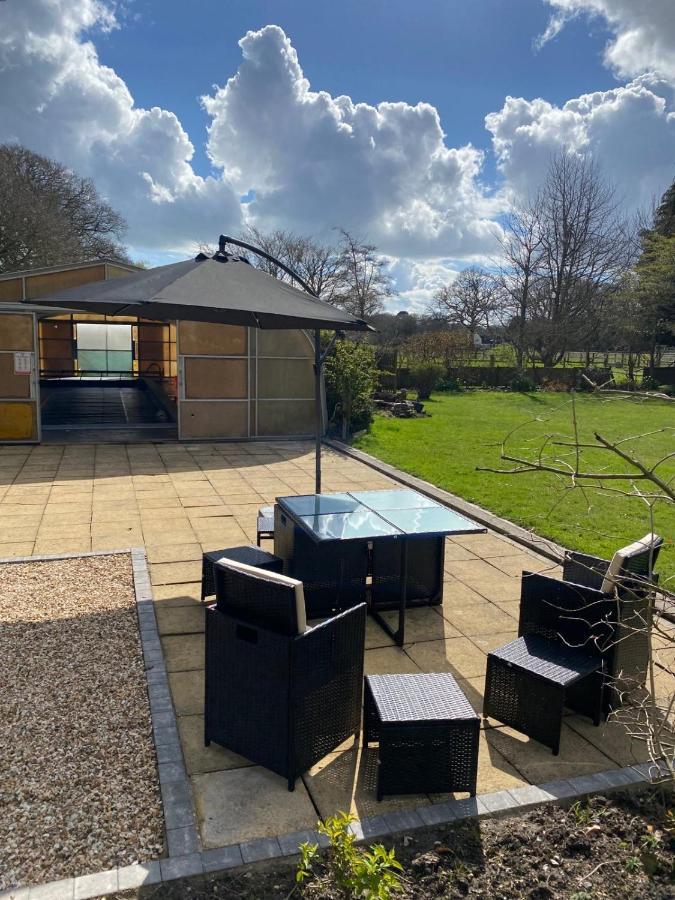 Villa Valesmoor Farm New Milton Esterno foto